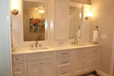 Island Point - Main Bathroom Renovation — Home Renovation & Remodeling Services project by Anderson & Rodgers Construction