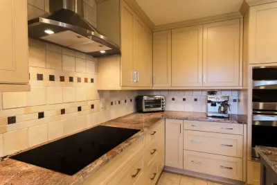 Kuhn's Construction LLC - Custom Cabinets & Cabinetry in Albuquerque, NM