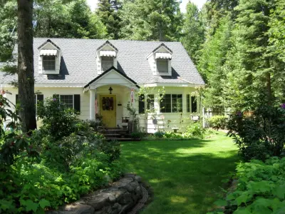 Hester Building - Custom Cabinets & Cabinetry in Mount Shasta, CA