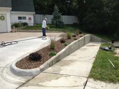 Country Club Lawn Care and Landscape - Tree Planting & Transplanting in Marion, IA