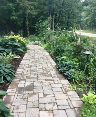 Country Landscapes, Inc. - Retaining Wall Construction in North Liberty, IA