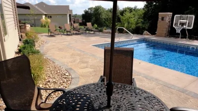 Country Landscapes, Inc. - Retaining Wall Construction in North Liberty, IA