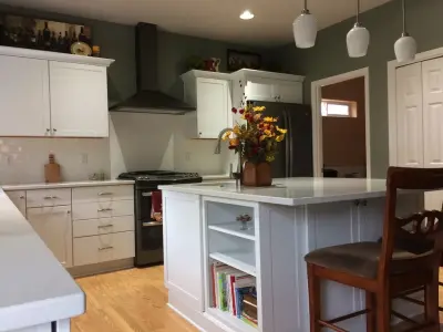 Camas Transitional Kitchen in the Pacific Northwest — Kitchen Remodeling project by G&Z Construction