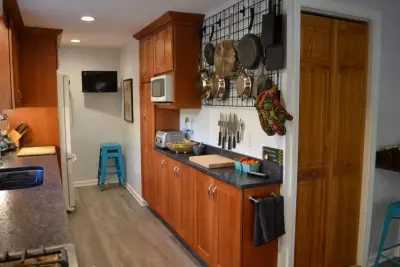 Kathy Lubitski - Countertop Installation Services in Thomaston, CT