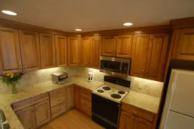 Midland, MI Rustic Kitchen and Laundry Renovation — Kitchen Remodeling project by Tri-City Remodeling & Nowak Cabinets