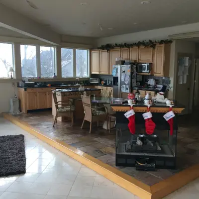 ACo Flooring, Cabinets, Kitchen & Bath Remodel - Custom Cabinets & Cabinetry in Fishers, IN