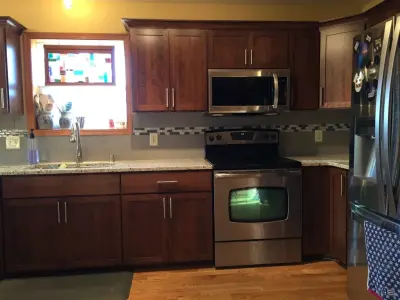 Straight Grain Cherry Shaker — Kitchen Remodeling project by Kitchen Solvers Of Madison