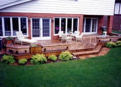 D & M Outdoor Living Spaces - Retaining Wall Construction in Western Springs, IL