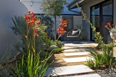Mid Century Modern - Hollywood Hills — Landscape Design project by Bosler Earth Design in Los Angeles