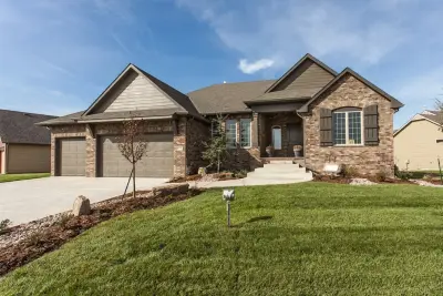 Fox Hollow 2012 — Custom Home Builders project by Robl Construction Inc.