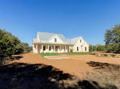Round Top Farmhouses - Custom Home Builders in Round Top, TX