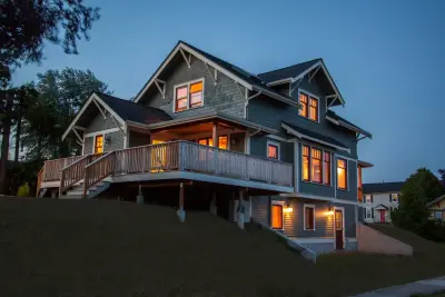 Sunnyland Artisan — Custom Home Builders project by Bellingham Bay Builders