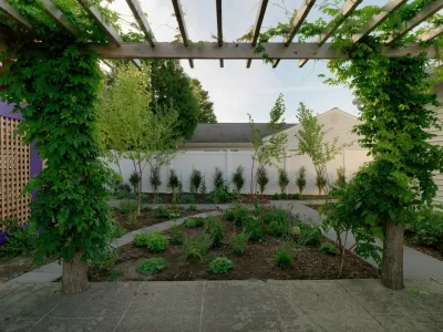 Distinctive Landscaping - Retaining Wall Construction in Charlotte, VT