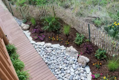 Landscape on the Bay by Dr. Dan's Landscaping & Architectural Design