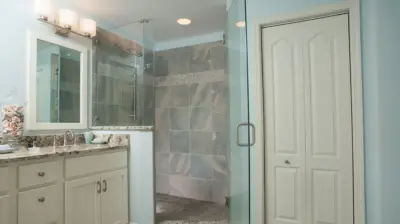 Conventional Bath — Kitchen Remodeling project by Dreammaker Bath And Kitchen
