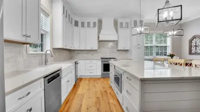 Welcome Home / Destin Discount Granite & Cabinets - Countertop Installation Services in Destin, FL