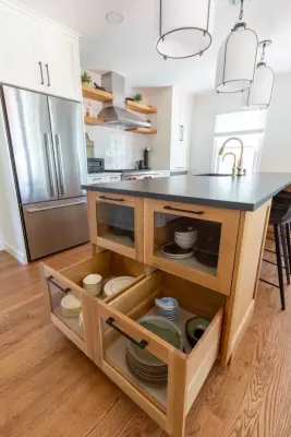 Chatham, NJ Kitchen on Tallmadge Avenue — Kitchen Remodeling project by KraftMaster Renovations