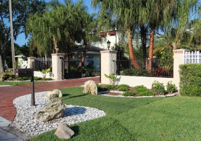 Earthscapes Garden Room - Garden Remodeling in Palm Harbor, FL