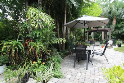 Earthscapes Garden Room - Garden Remodeling in Palm Harbor, FL