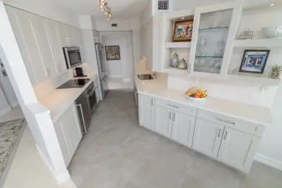 Sunny Isles Transitional Kitchen — Kitchen Remodeling project by Allied Kitchen, Bath, Home And Outdoor Living