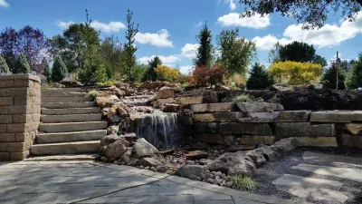 Kinnan-Scaping LLC - Retaining Wall Construction in Gretna, NE