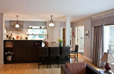 Southern-Inspired Transitional Kitchen — Kitchen Remodeling project by Dream House Dream Kitchens