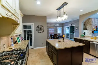 Smart Remodeling LLC - Flooring Installation Services in Houston, TX
