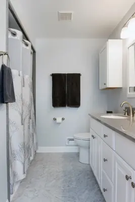 Upper Arlington Restroom — Kitchen Remodeling project by Simple Bath & Simple Kitchen