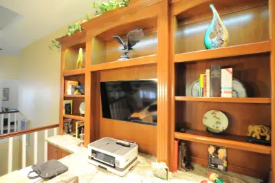 Vela Workspace — Kitchen Remodeling project by Legacy Millworks, Inc.