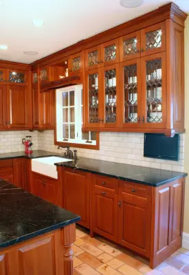 Mahogany and Quarter-Sawn Oak Victorian Kitchen — Kitchen Remodeling project by Trillium Cabinet Company