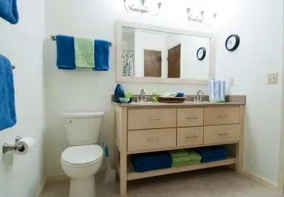 Westerville Visitor Restroom — Kitchen Remodeling project by Simple Bath & Simple Kitchen