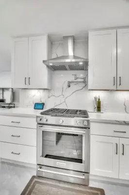 White Rapids — Kitchen Remodeling project by Kitchen And Home Design