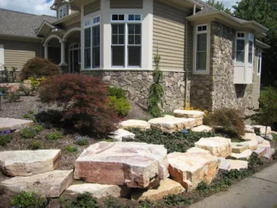 Everett's Landscape Management - Paver Installation in Grand Rapids, MI