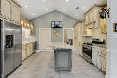 Baton Rouge Kitchen Renovation by ZITRO Construction Services LLC