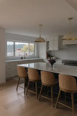 Sammamish Lake by Emerald City Construction & Renovations