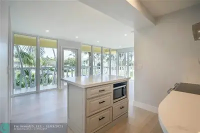 FCL Construction Group Corp - Deck Building & Repair in Miami, FL
