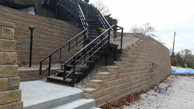 Ogden Dunes Retaining Wall — Landscape Construction project by Goetz Landscaping