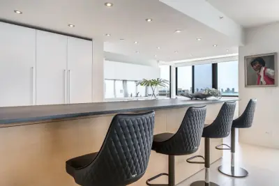 Vivian Macia Interiors LLC - Custom Cabinets & Cabinetry in Key Biscayne, FL