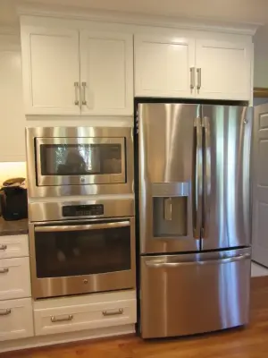 Ankeny Contemporary Kitchen by JY Design