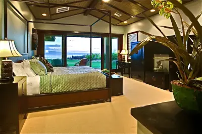 Studio ~M~ Design & Interior Architecture - Bathroom Remodeling in Kihei, HI
