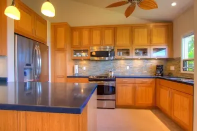 Studio ~M~ Design & Interior Architecture - Bathroom Remodeling in Kihei, HI