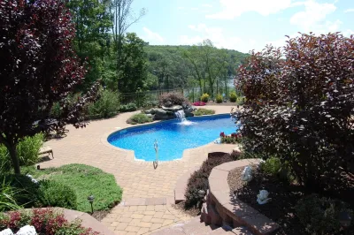 Swimming Pools by Green Meadows Landscaping Inc.