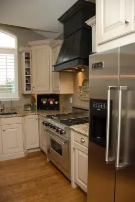 Bespoke Kitchen by Heather Hannick Designs