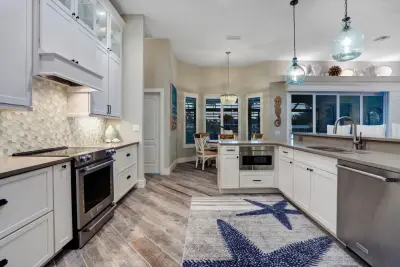 Dreamy Knights Vacation Rental by Teri Meagher