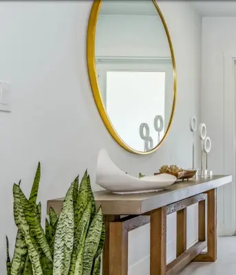 Vivian Macia Interiors LLC - Custom Cabinets & Cabinetry in Key Biscayne, FL