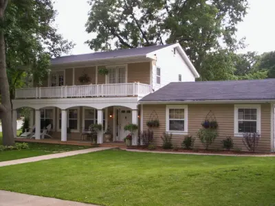 Peg Danhour Designer/Decorator - Professional Home Organizers in Clear Lake, IA
