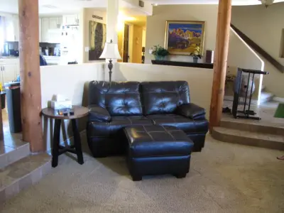 Golf Course Property Staging - SOLD — Interior Design & Decorating project by Victoria Staging & ReDesign