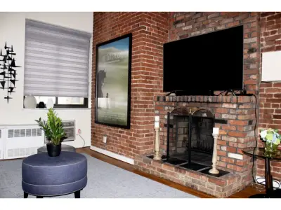 Carmen Caceres Ethan Allen NYC - Smart Home & Theater Installers in United States, NY