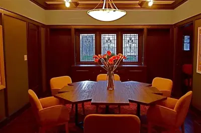 Harrison Street Home Staging by Howard Fischer Design