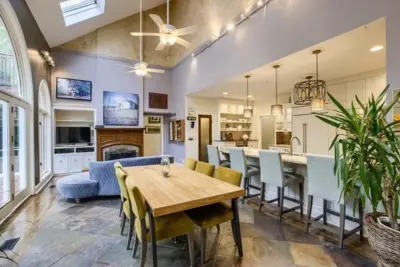 Stephanie Stroud Interiors - Kitchen Remodeling in Leawood, KS